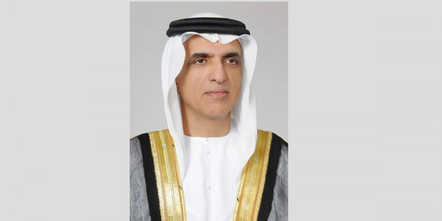 حاكم رأس الخيمة يصل الدوحة لتقديم العزاء في فقيد الوطن الكبير