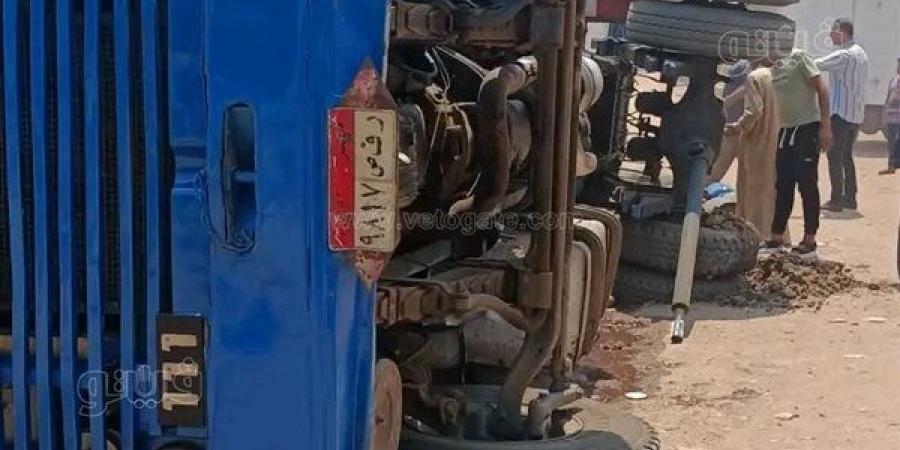 هبوط
      أرضي
      مفاجئ
      يتسبب
      في
      غرز
      سيارة
      بوتاجاز
      بالشرقية
      والأهالي
      يحذرون
      من
      تكرار
      الكارثة