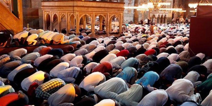 موعد
      أذان
      العشاء
      اليوم
      الخميس
      16
      -
      7
      -
      2026
      في
      القاهرة
      والمحافظات