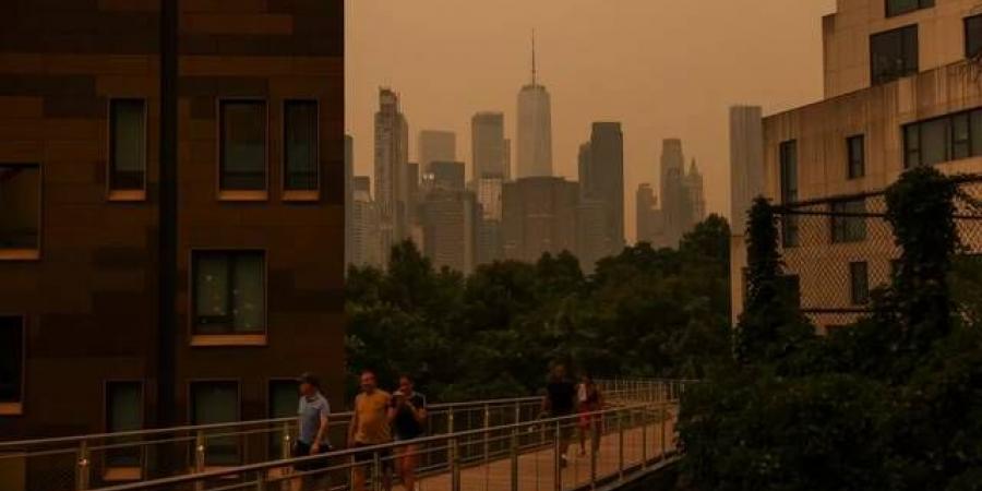 فيضانات
      وحرائق
      ودخان
      يضربون
      الولايات
      المتحدة
      وسط
      موجة
      طقس
      قاسية