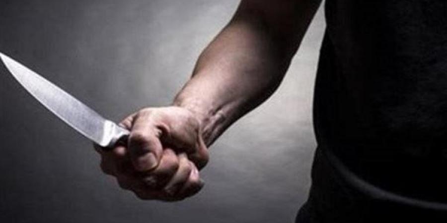 رفضت
      الزواج
      منه،
      السجن
      المشدد
      15
      عامًا
      لشاب
      شرع
      في
      قتل
      سيدة
      بثلاث
      طعنات
      أمام
      طفلها
      بالإسكندرية