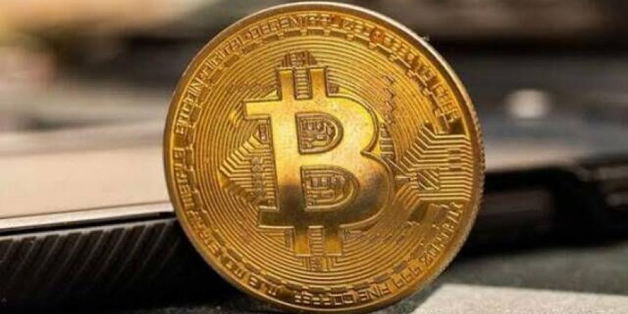 "بيتكوين"
      تتراجع
      وسط
      هبوط
      أسهم
      التكنولوجيا
      والتوترات
      بين
      أمريكا
      وإيران
