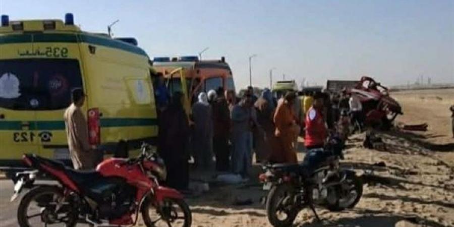 إصابة
      4
      أشخاص
      في
      انقلاب
      سيارة
      ملاكي
      جنوب
      كمين
      الصفا
      بالمنيا
