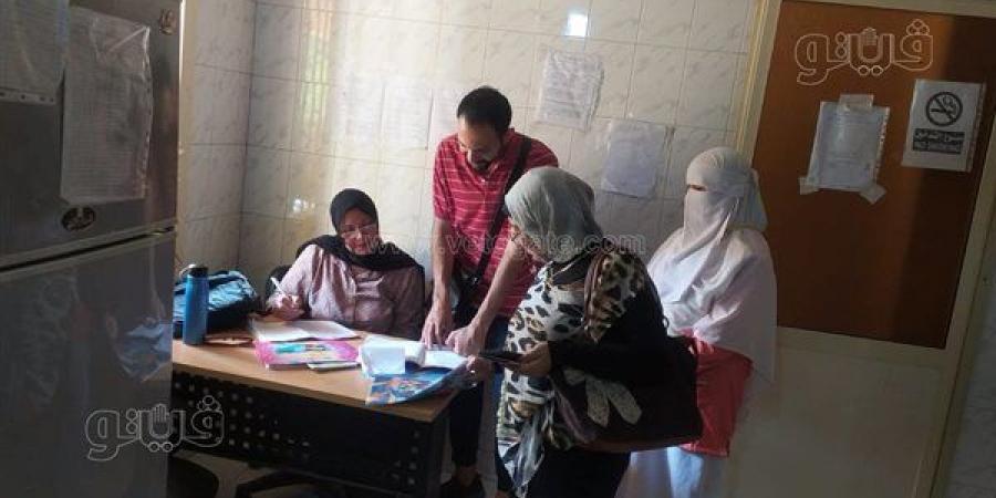 صحة
      بني
      سويف
      تراجع
      انتظام
      النوبتجيات
      في
      حملة
      تفتيش
      مفاجئة
      بوحدات
      إهناسيا