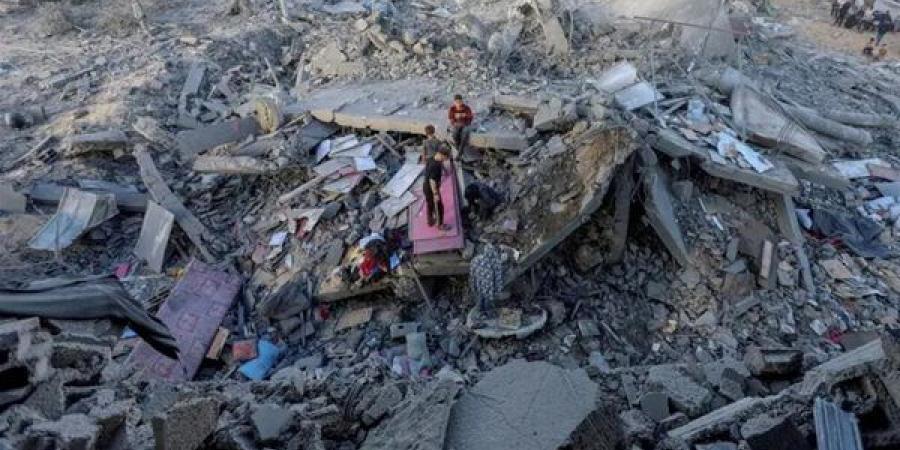 استشهاد
      فلسطينية
      وإصابة
      آخرين
      في
      غارة
      إسرائيلية
      على
      غزة