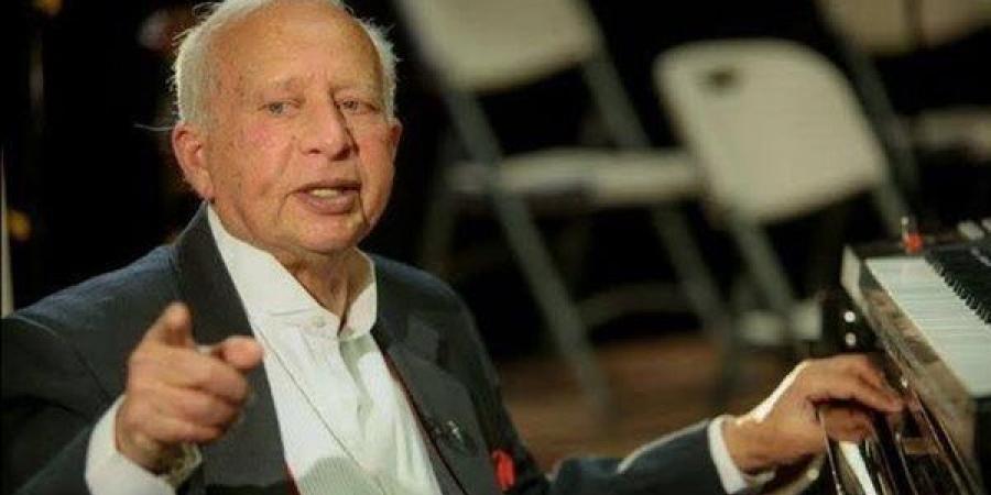 مصطفى
      كامل
      ينعي
      هاني
      شنودة:
      الله
      يرحمك
      يا
      حبيب
      الكل
