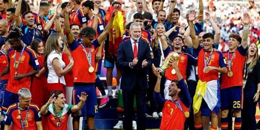 تاريخ
      كأس
      العالم،
      أوروبا
      تتفوق
      على
      أمريكا
      الجنوبية
      في
      عدد
      الألقاب
      بـ13
      مقابل
      10