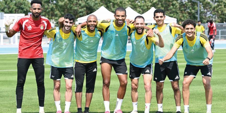 المعسكرات الأوروبية تجهز أنديتنا محلياً وقارياً