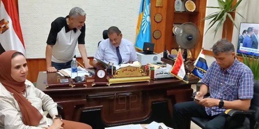 اجتماع
      موسع
      لقيادات
      شرق
      التعليمية
      بالإسكندرية
      لمناقشة
      امتحانات
      الدور
      الثاني
      للشهادة
      الإعدادية