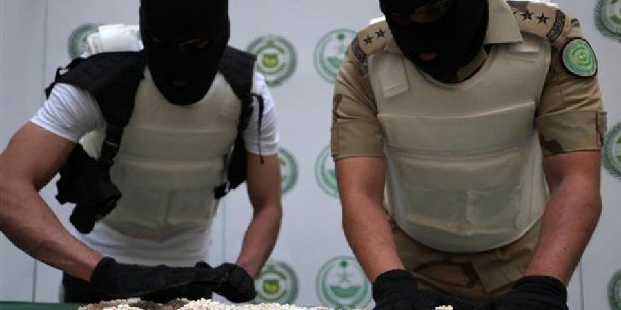 المخدرات
      الإثيوبية
      تستهدف
      الخليج،
      السعودية
      والكويت
      تقبض
      على
      "تجار
      كيف"
      قادمين
      من
      أديس
      أبابا