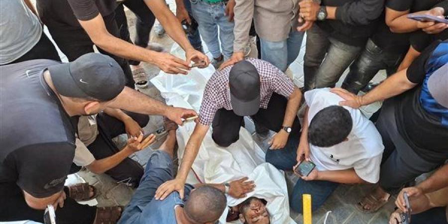بين
      القصف
      والحصار،
      كيف
      تفرغ
      إسرائيل
      اتفاق
      وقف
      إطلاق
      النار
      في
      غزة
      من
      مضمونه؟