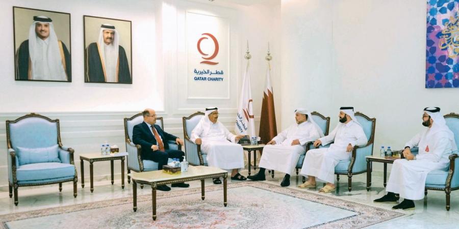 قطر الخيرية: 100 ألف ريال من «العامة للتكافل» للمشاريع الإنسانية