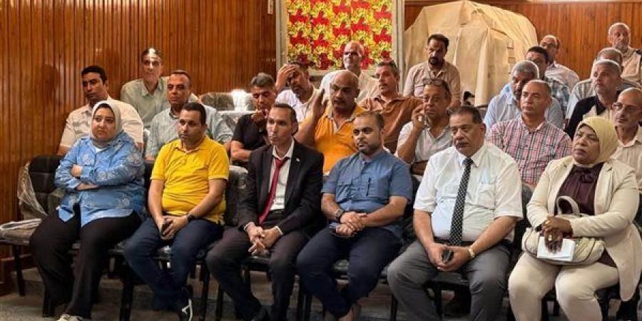 مدير
      تعليم
      الإسكندرية
      يتابع
      استعدادات
      انطلاق
      امتحانات
      الدور
      الثاني
      للشهادة
      الإعدادية