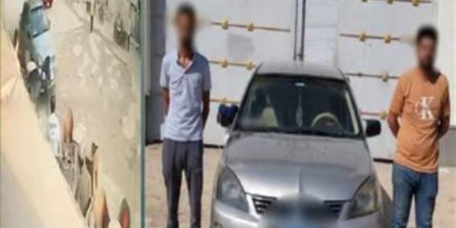 تأخر
      المشروبات
      أشعل
      غضبه،
      سائق
      يحطم
      مقهى
      بسيارته
      في
      البحيرة
      (فيديو)