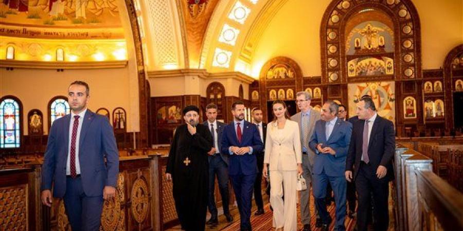 العاصمة
      الجديدة
      تستقبل
      رئيس
      جمهورية
      الجبل
      الأسود
      والسيدة
      الأولى