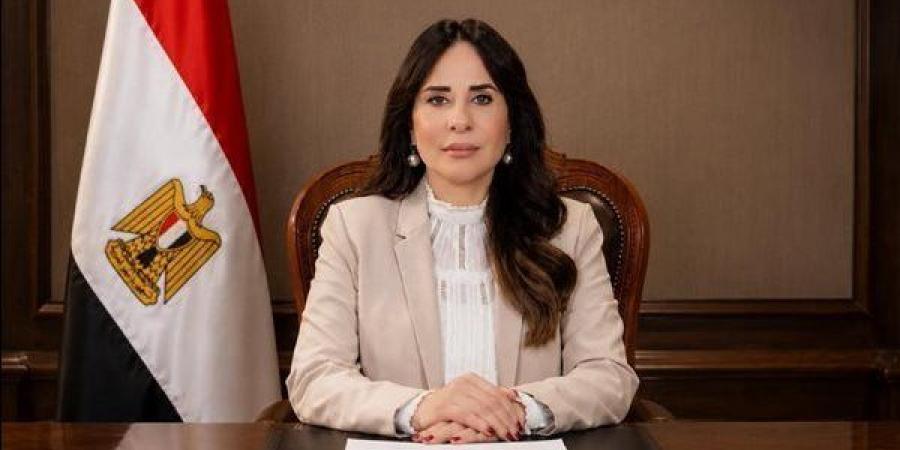 وزيرة
      الإسكان
      تتابع
      موقف
      تنفيذ
      عدد
      من
      المشروعات
      وملفات
      العمل
      بالسويس
      الجديدة