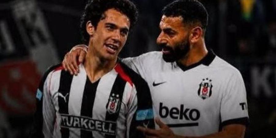 أحمد
      حسن
      عن
      اقتراب
      محمد
      صلاح
      من
      بشكتاش:
      "أتمنى
      أن
      يواصل
      إرث
      المصريين
      في
      تركيا"