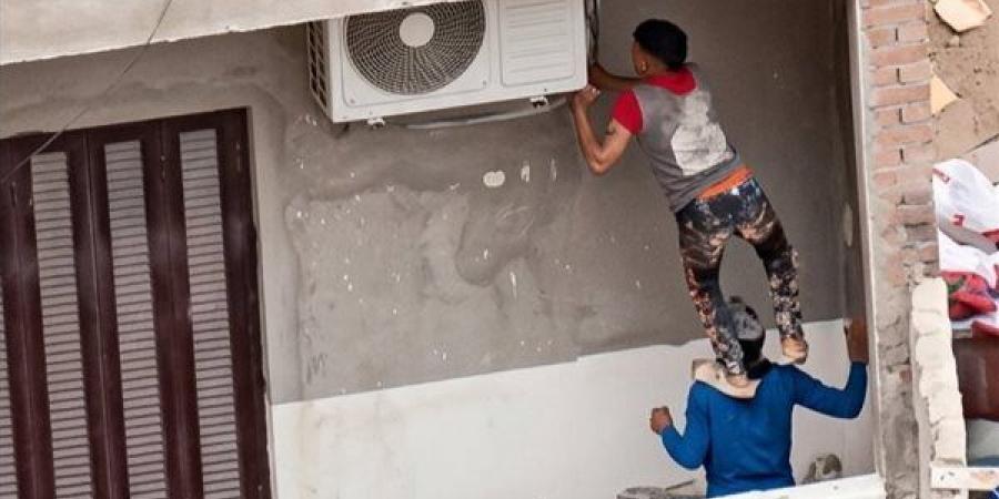 حبس
      عاطلين
      بتهمة
      سرقة
      مواسير
      نحاس
      لجهاز
      تكييف
      بالغربية