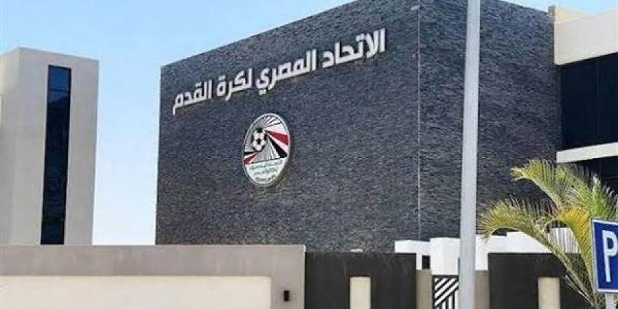 مصدر
      باتحاد
      الكرة
      يكشف
      تطورات
      مهمة
      في
      ملف
      رخص
      الأندية