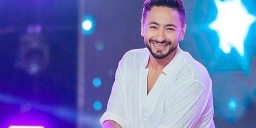 حمادة
      هلال
      يؤدي
      أغنيتين
      لايف
      للمرة
      الأولي
      في
      حفله
      المقبل
      بدبي