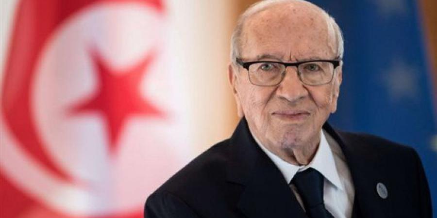 ذكرى
      رحيل
      مهندس
      التوافق
      الصعب،
      كيف
      أدار
      الباجي
      قائد
      السبسي
      توازنات
      تونس
      الصعبة
      بعد
      ثورة
      2011؟