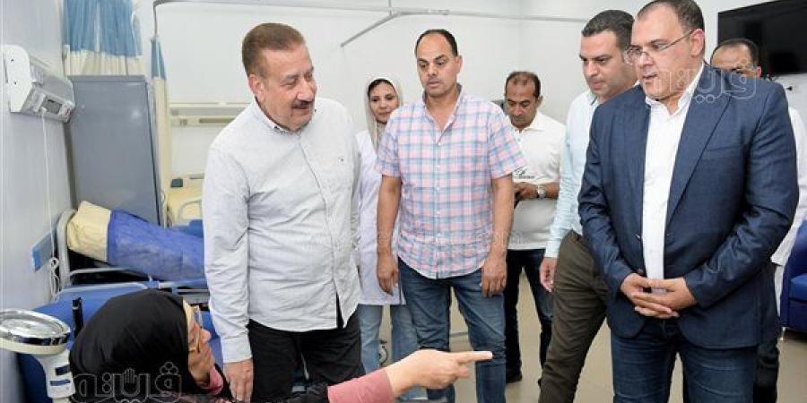 محافظ
      بورسعيد
      يتفقد
      مستشفى
      الرمد
      ويتابع
      جودة
      الرعاية
      الصحية