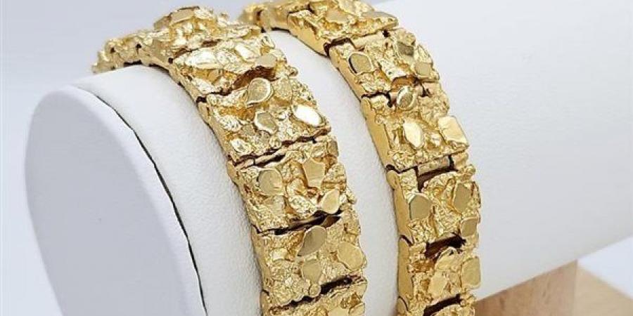 تراجع
      سعر
      جرام
      الذهب
      في
      مصر
      اليوم
      السبت
      25
      يوليو
      2026