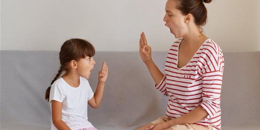 أسباب
      الإيكولاليا
      عند
      الأطفال
      وطرق
      التعامل
      معها