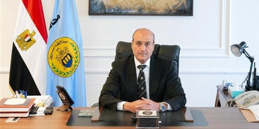 رصد
      مخالفات
      جسيمة
      في
      تراخيص
      البناء،
      إحالة
      8
      مسئولين
      بحي
      غرب
      أسيوط
      للنيابة
      العامة