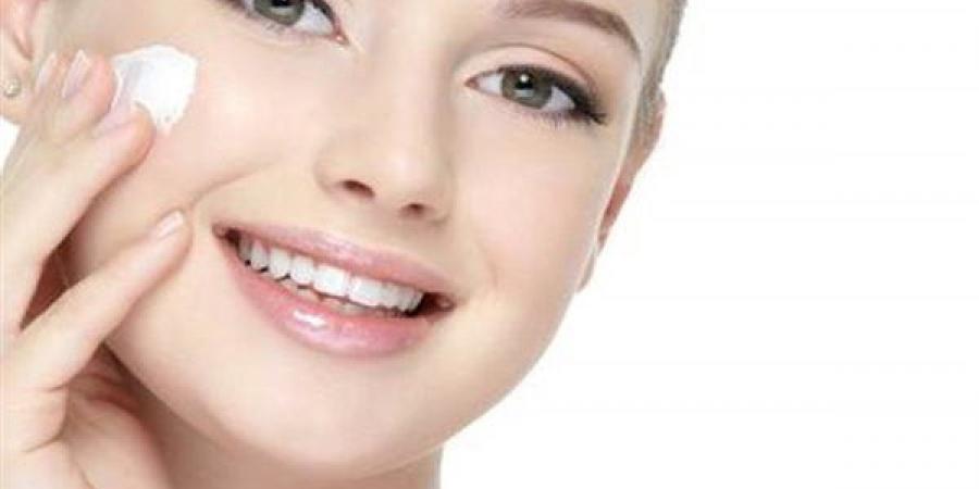 اصنعي
      بنفسك
      صابونا
      طبيعيا
      لتقشير
      البشرة
      وزيادة
      جمالها