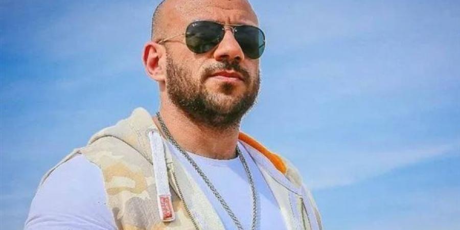 أحمد
      مكي
      يعود
      إلى
      السينما
      بعد
      13
      عامًا
      بفيلم
      "فرصة
      سعيدة"
      مع
      ماجد
      الكدواني
