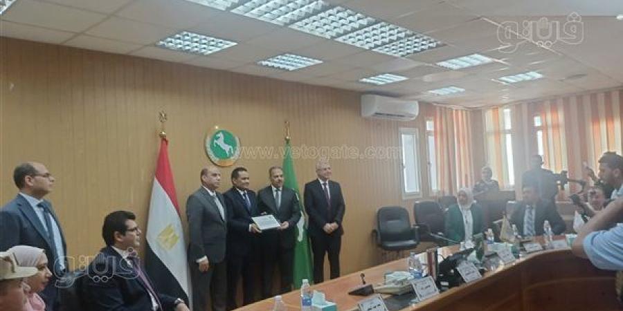 وزير العمل ومحافظ الشرقية يطلقان فعاليات «اختر مستقبلك» بعد تسليم 50 عقدا لذوي الهمم (فيديو وصور)