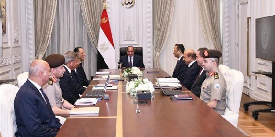 منصة
      ماسبيرو
      أبرزها،
      السيسي
      يتابع
      عددًا
      من
      مشروعات
      تعزيز
      الحضور
      الرقمي
      للمحتوى
      الإعلامي
      الوطني