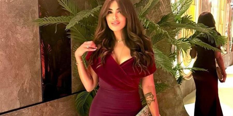 دنيا
      عبد
      المعبود
      بعد
      فوزها
      بجائزة
      الدولة
      التشجيعية:
      تصميم
      الأزياء
      جزء
      أساسي
      من
      صناعة
      الشخصية
      الدرامية