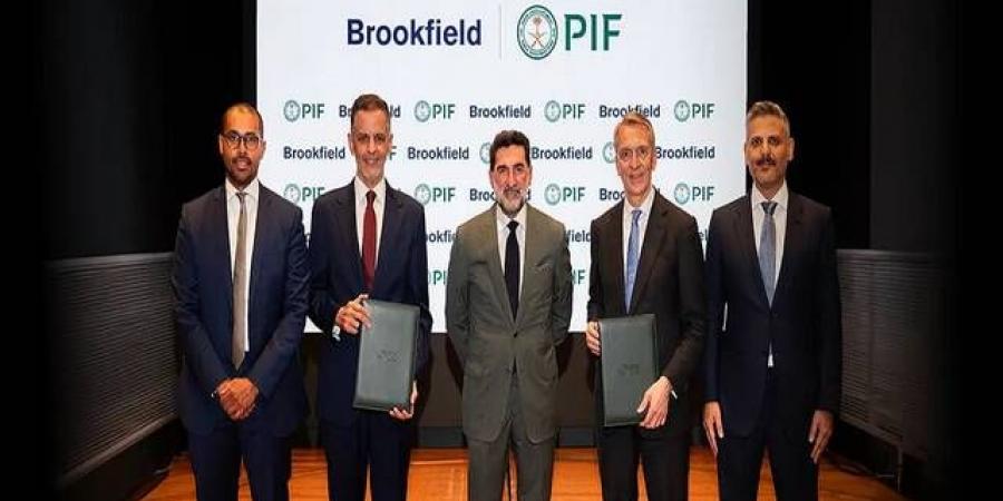 بدعم
      من
      PIF..
      صندوق
      تابع
      لـ"بروكفيلد"
      يجمع
      2
      مليار
      دولار
      للاستثمار
      بالشرق
      الأوسط