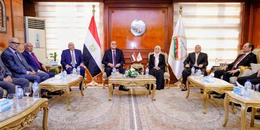 رئيسة النيابة الإدارية تشيد بدور هيئة قضايا الدولة في الدفاع عن حقوق الدولة
