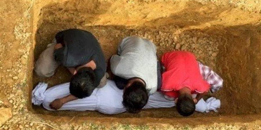 تفسير
      حلم
      إخراج
      ميت
      من
      القبر
      في
      المنام
      وعلاقته
      بالتخلص
      من
      مشاكل
      قديمة