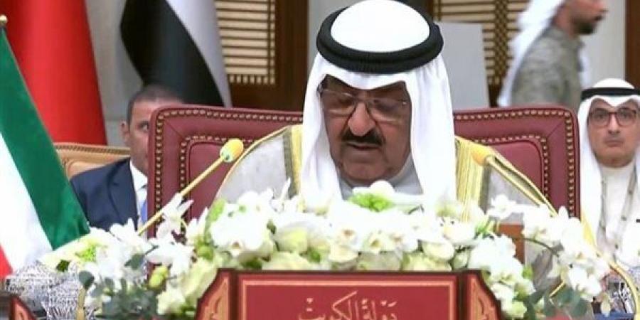 أمير
      الكويت
      يثمن
      موقف
      مصر
      الداعم
      لأمن
      واستقرار
      الدول
      العربية
