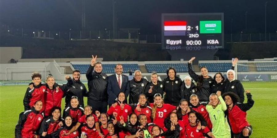منتخب
      الكرة
      النسائية
      يواجه
      زامبيا
      الليلة
      في
      افتتاح
      مشواره
      ببطولة
      أمم
      أفريقيا