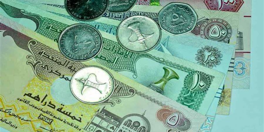 سعر
      الدرهم
      الإماراتي
      مقابل
      الجنيه
      في
      5
      بنوك