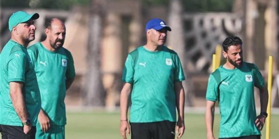 المصري
      يفوز
      على
      كهرباء
      الإسماعيلية
      وديًا
      2-1