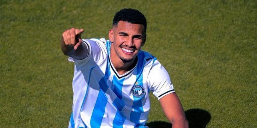 بيراميدز
      يعلن
      ضم
      إياد
      العسقلاني
      في
      أولى
      صفقاته
      الصيفية
      (صور)