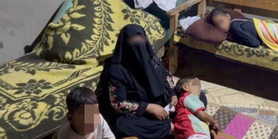 تعذيب
      لجمع
      تبرعات
      واستيلاء
      على
      المنزل
      والمعاش،
      استغاثة
      تكشف
      مأساة
      3
      صغار
      بقنا
      على
      يد
      شقيقتهم