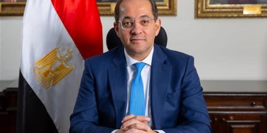 وزير
      المالية:
      مد
      فترة
      تقديم
      إقرارات
      الضريبة
      العقارية
      حتى
      نهاية
      سبتمبر
      المقبل