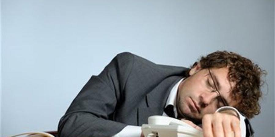 أسباب
      الشعور
      بالكسل
      طوال
      اليوم
      وطرق
      التعامل
      معه