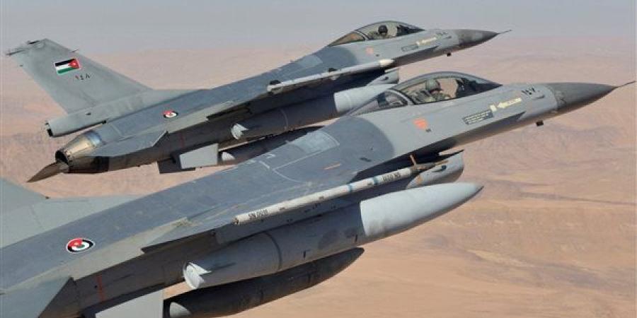 الجيش
      الأردني
      يعلن
      إسقاط
      5
      صواريخ
      إيرانية
      استهدفت
      أراضي
      المملكة