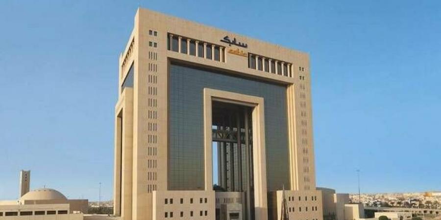 "سابك"
      تقلص
      صافي
      خسائرها
      إلى
      833
      مليون
      ريال
      بالربع
      الثاني
      2026
