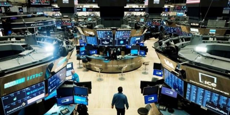 الأسهم
      الأمريكية
      تتراجع
      مع
      صعود
      النفط
      وترقب
      قرار
      الفيدرالي