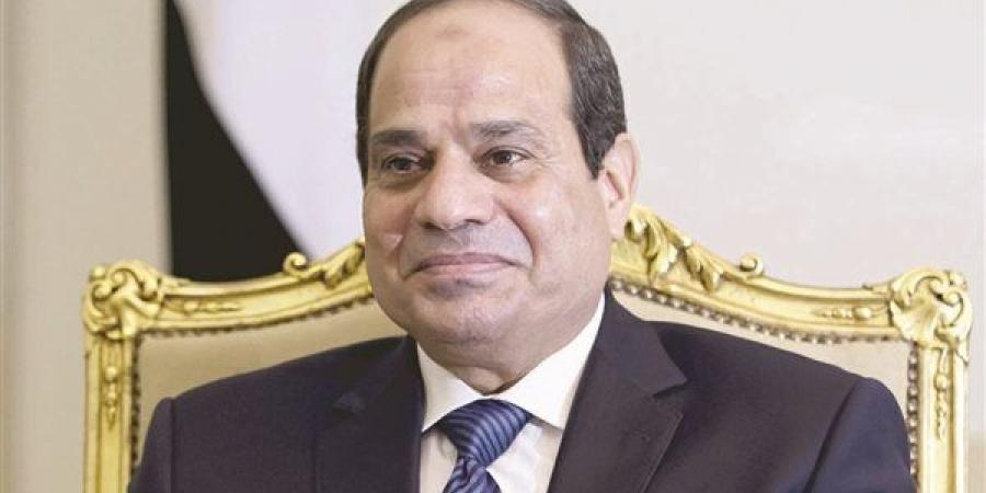 السيسي
      يؤكد
      تعزيز
      التعاون
      مع
      ليبيا
      في
      مجالات
      الكهرباء
      والبنية
      التحتية
      وزيادة
      التبادل
      التجاري
      والاستثماري