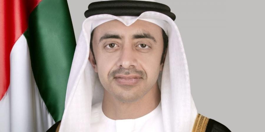 وزير الخارجية الإماراتي يبحث هاتفياً مع نظيريه الأردني والمصري تطورات الأوضاع في المنطقة